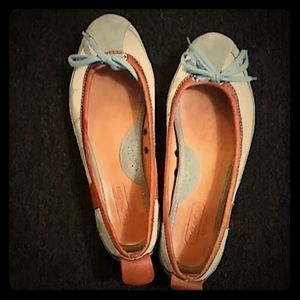 Coach flats!!